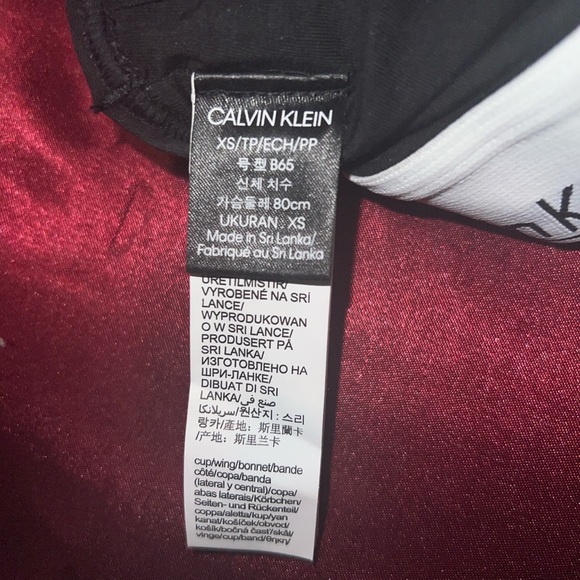 NEW Calvin Klein black sports bra - Picture 4 of 4